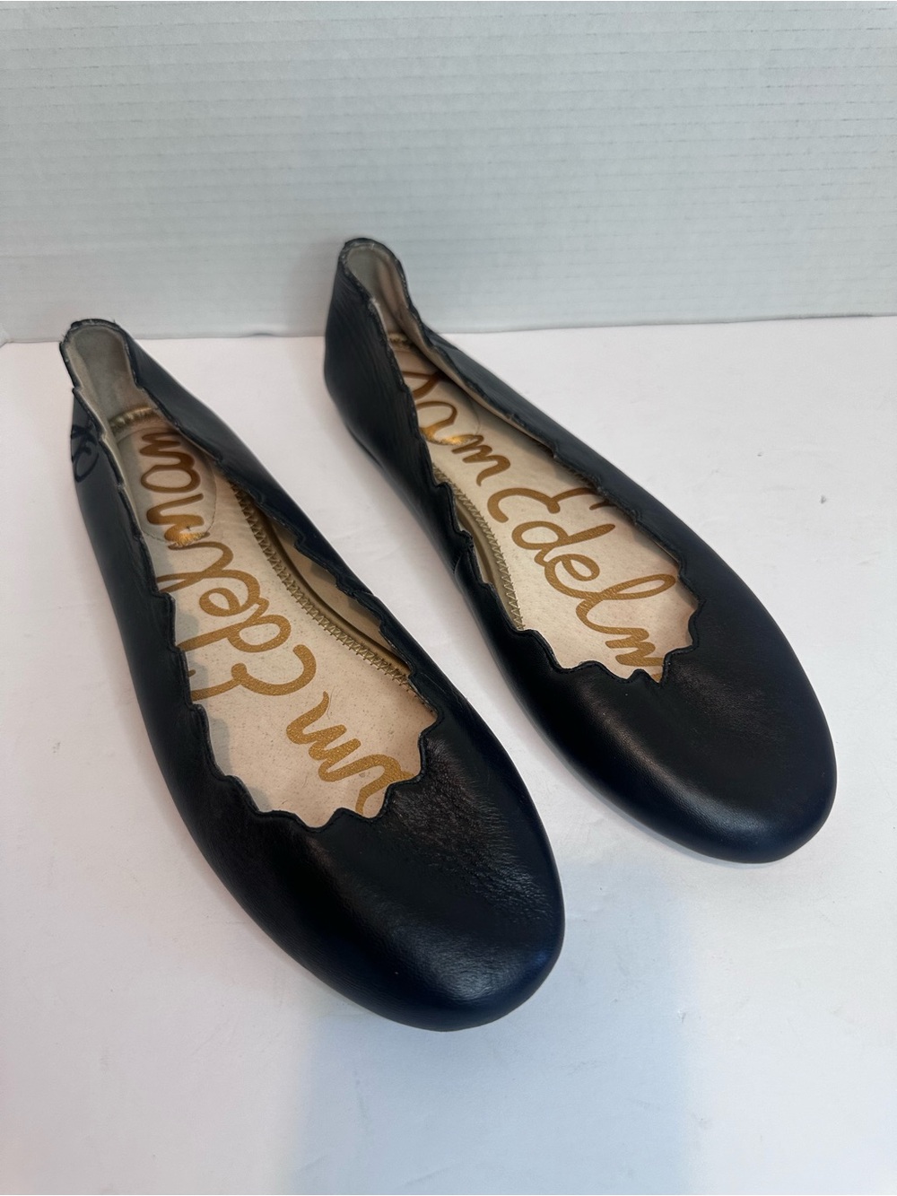 Sam Edelman Francis Black Scalloped Edge Leather Flats